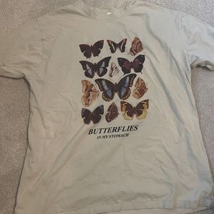Oversized Graphic Tee, Women's shirt, "Butterflies in my stomach"